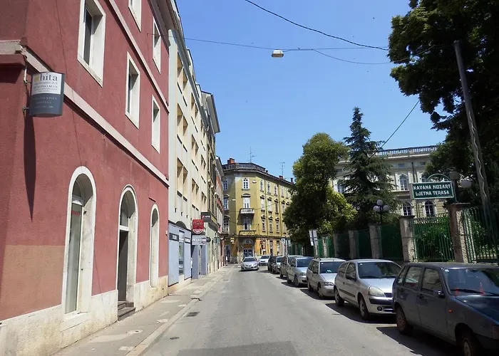 Lejlighed Center Pula